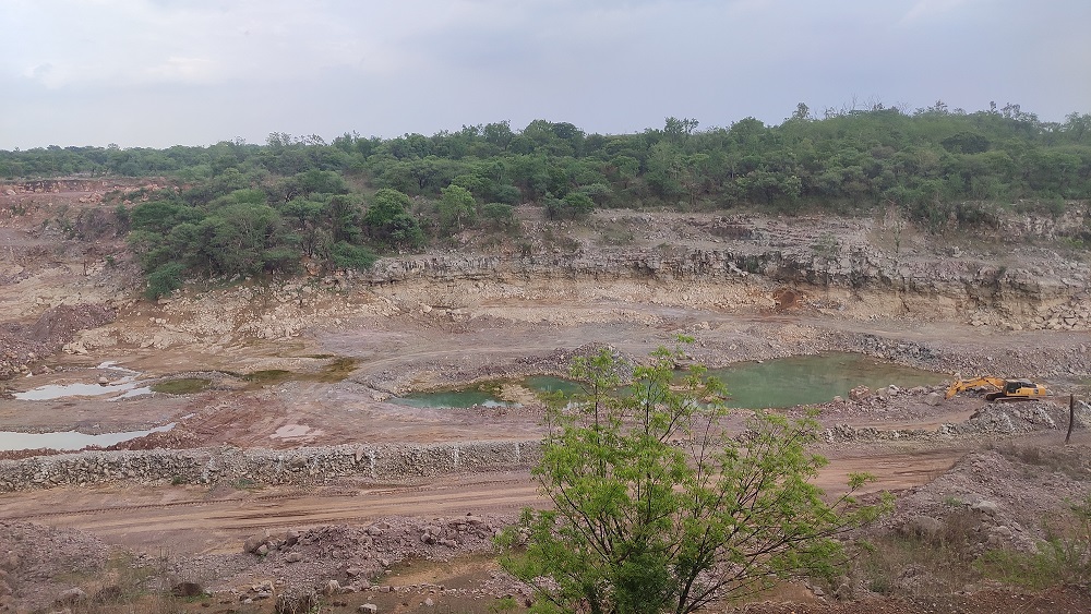 A no objection certificate has been obtained from the Bhilai Steel Plant for the reforestation project in Durg under which plantation will take place in the dump yard of the mining zone. Photo by Shashi Kumar.