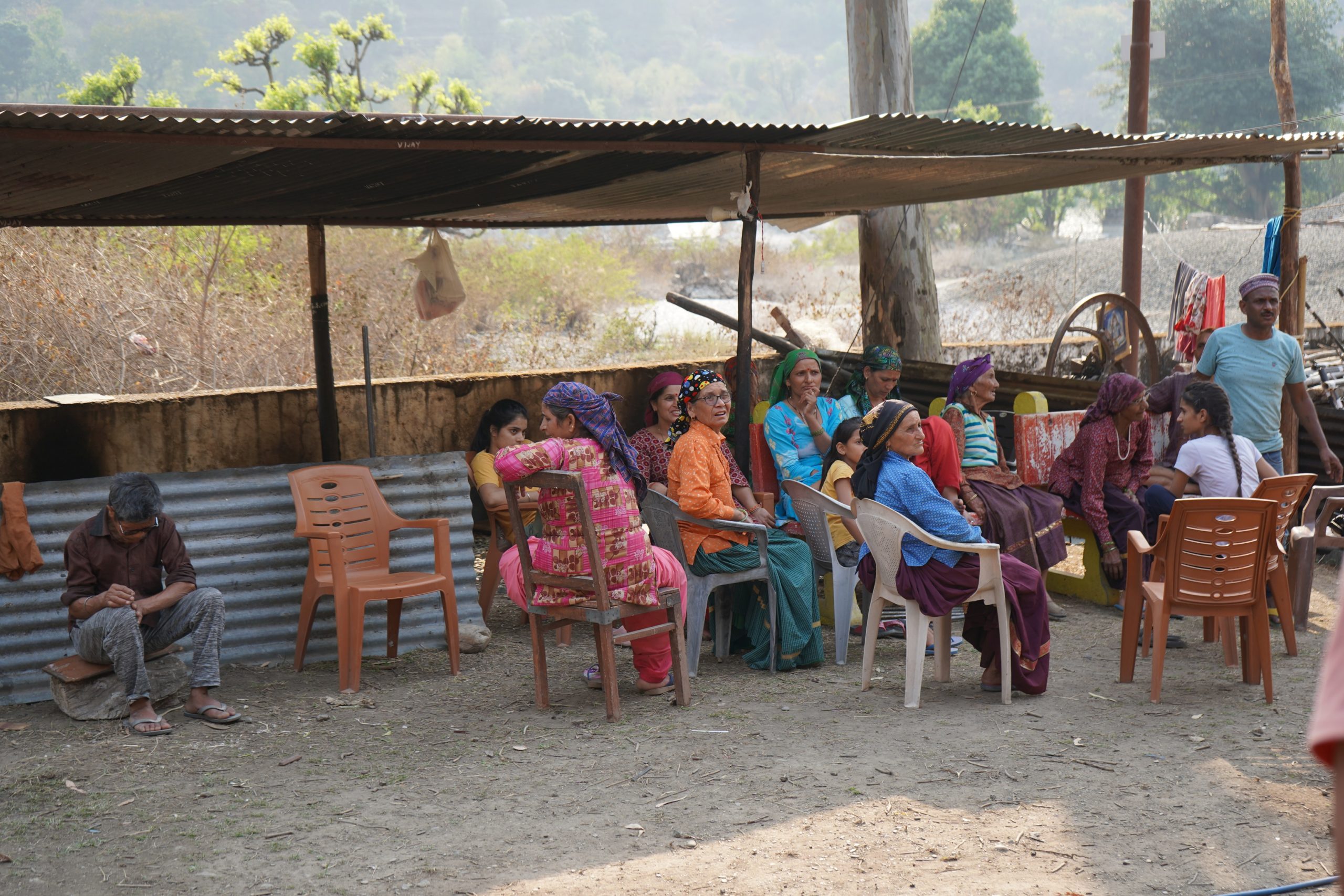 Displaced people of Lohari village, live in a school because their houses have been submerged. Photo by Kapil Kajal.