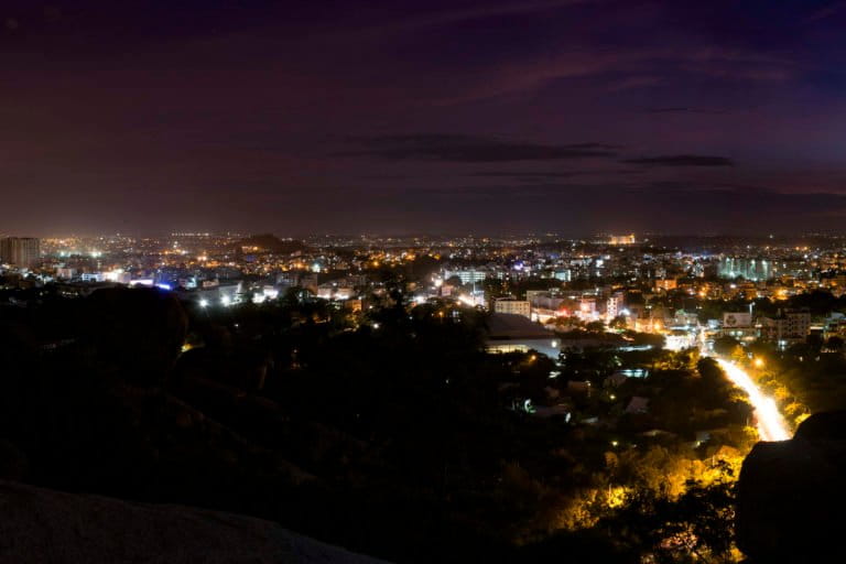 A view of Gachibowli, Hyderabad. The rapidly expanding city is losing its natural courses of a rainwater drainage system that were the cornerstone of engineer Mokshagundem Vishveshwaraya, in the early 20th century. Photo by Nikhilb239/ Wikimedia Commons.