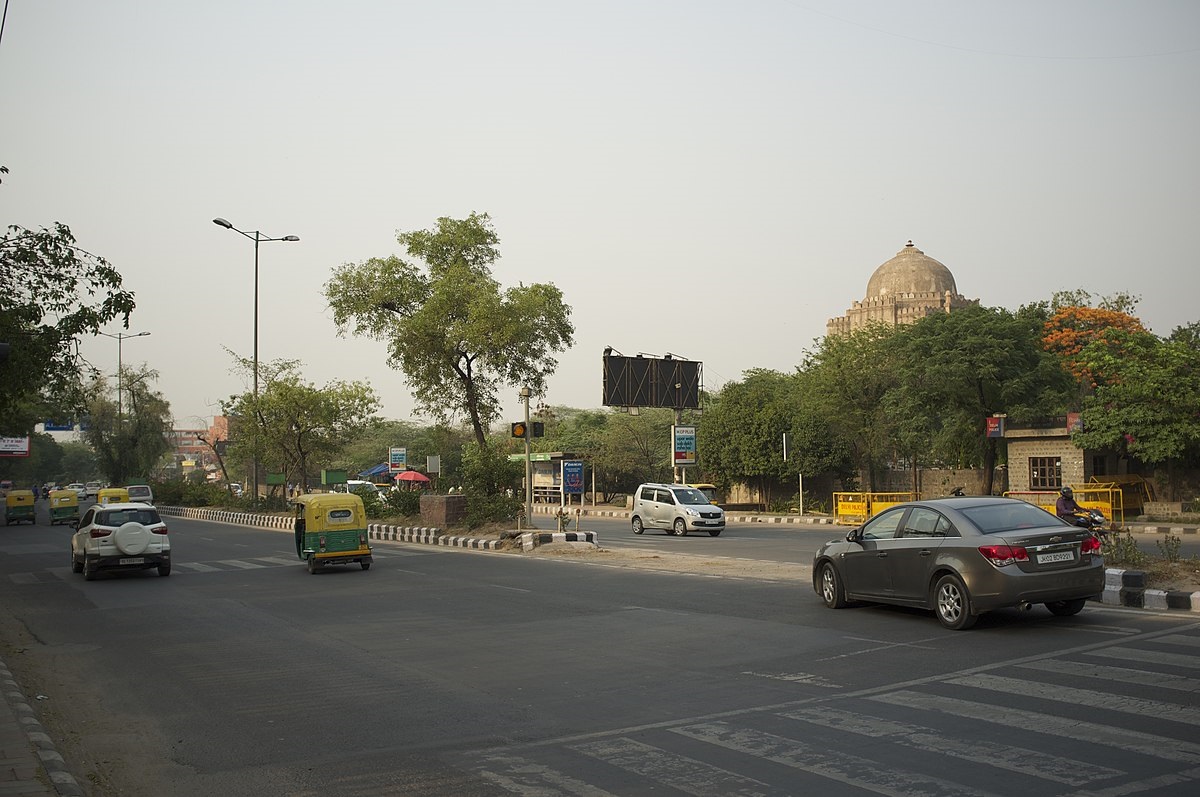 Traffic on outer ring road in New Delhi, India Stock Photo - Alamy