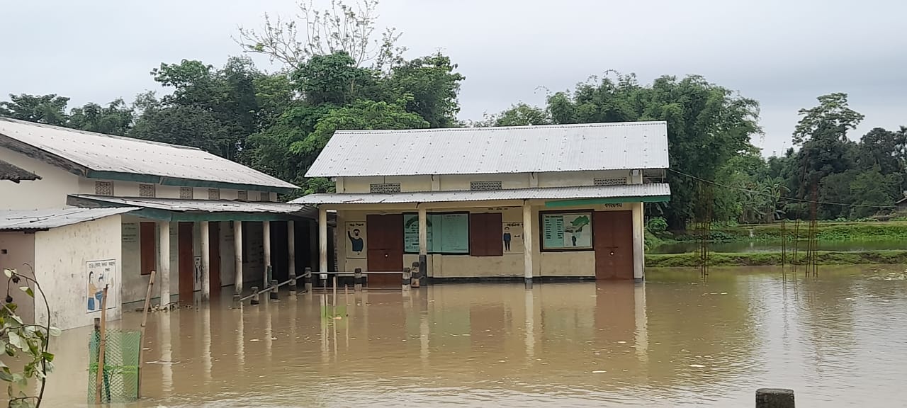Flooded school campus. Image by Ananya Chetia.