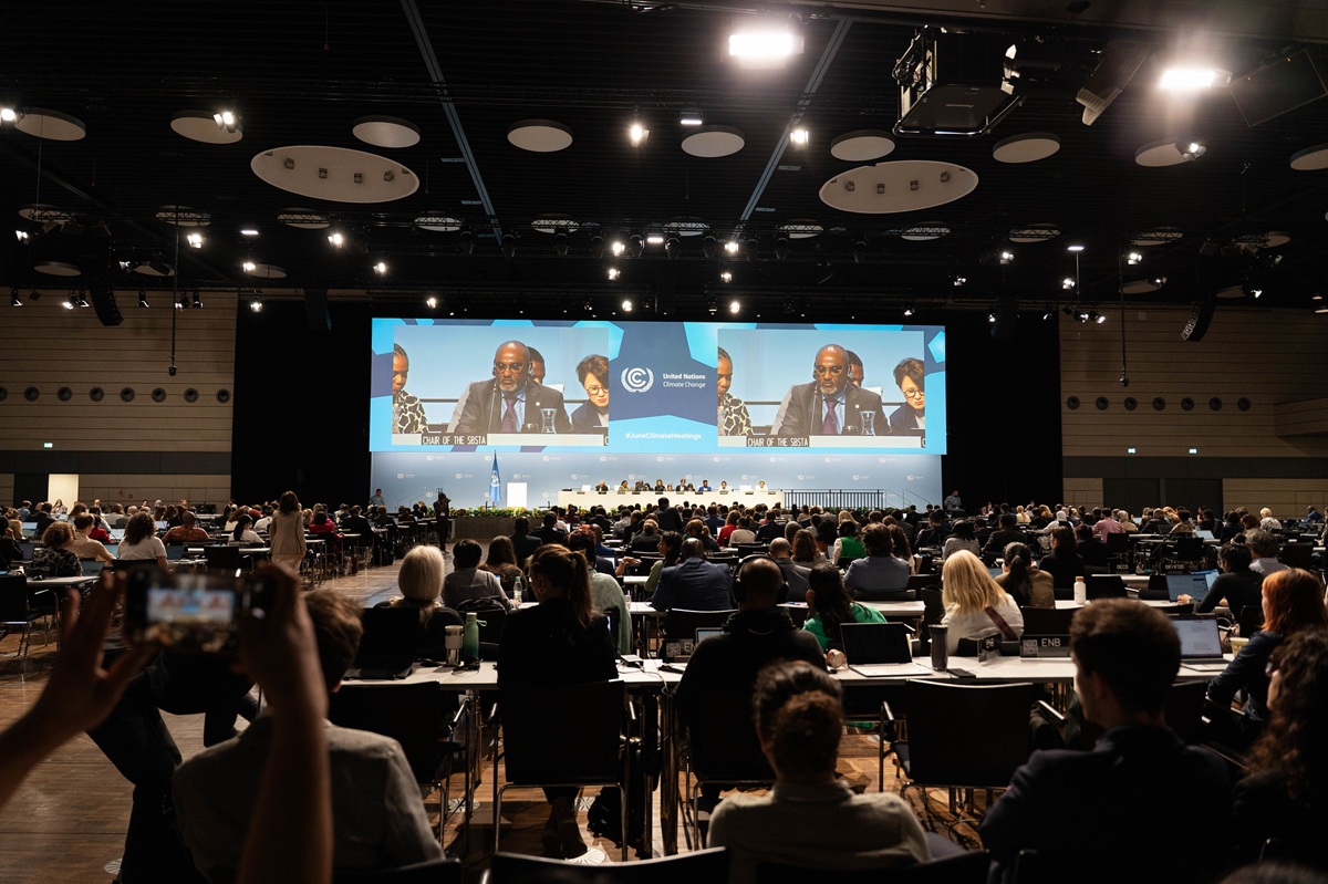 Plenary session at SB62, recently concluded in Bonn. The two-week Bonn Climate Change Conference ended on June 26 with some progress, but also revealed deep divisions among parties. Image courtesy of U.N. Climate Change-Peter Kronish via Flickr