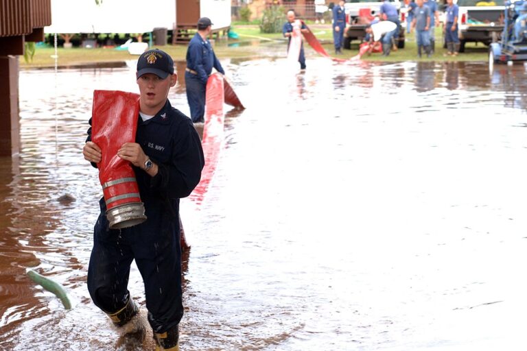 Deflooding operations being carried out on the flooded Hawaiian island of Kauai. The advisory released on July 23 was prompted by a historic campaign by Pacific Island nations. U.S. Navy photo by Journalist 2nd Class Johnny Michael via Public Domain.