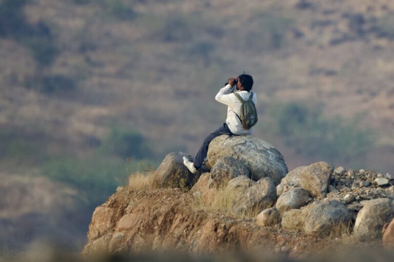The team aims to expand the Wildlife Watchers programme beyond Pune to other districts and habitats. Image courtesy of The Grasslands Trust.