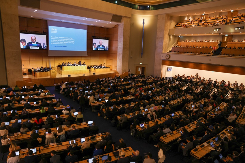 Opening plenary of the second part of the fifth session of the Intergovernmental Negotiating Committee on plastic pollution (INC-5.2) in Geneva, Switzerland. Image courtesy of Florian Fussstetter/UNEP