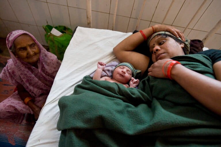 In 2016, environmental hazards led to almost 1.6 million global deaths in children under the age of five. In India, 116,000 children died in their first month of life in 2019 due to health effects associated with air pollution exposure. Representative image by Nick Cunard / Department for International Development via Flickr (CC BY-NC-ND 2.0).
