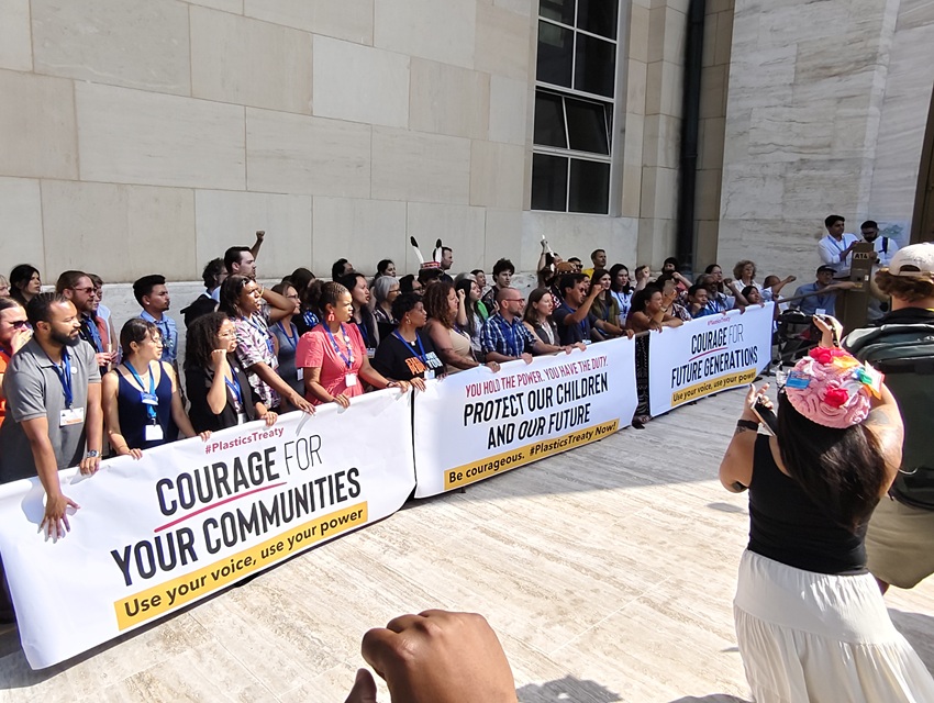 Protestors during the 10-day Global Plastic Treaty negotiations in Geneva in August. The talks eventually failed, with disagreements over plastic production caps among several reasons. Image by Ravleen Kaur.