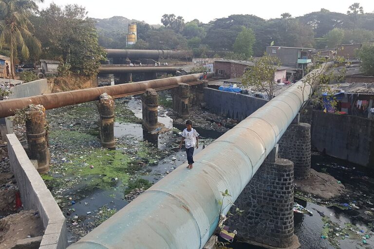 The new Emissions Gap Report by the UNEP finds that even if all current national climate pledges are fulfilled, global temperatures are still on track to rise between 2.3°C and 2.5°C this century. The finding comes as a warning that global climate action must strengthen. Representative image by urbzoo via Wikimedia Commons (CC B 2.0).