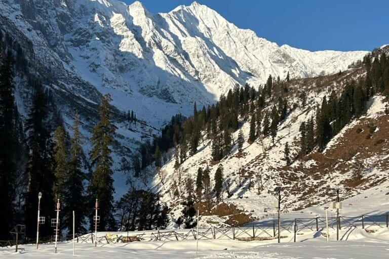 The study also reveals that elevations from 3,000-6,000 metres are particularly vulnerable due to elevation-dependent warming. The study author says that rising temperatures may be causing less precipitation and rain events instead of snow. Image by Hemant Singh.