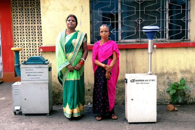 As a result of the efforts of paryavaran sakhi in Dhanbad and Bokaro (mining districts) in Jharkhand, Central Coalfields Limited installed Air Quality Index monitors in the region. Paryavaran sakhis are grassroots women leaders, who co-led a recent study on the impact of air pollution on public health in the region. Image courtesy of Deshaj Abhikram.