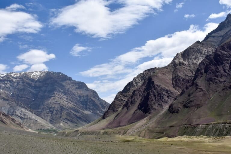 Mountain peaks in Pin Valley National Park, which is part of the recently recognised Cold Desert Biosphere Reserve in Himachal Pradesh. Image by Timothy Gonsalves via Wikimedia Commons (CC BY-SA 4.0).