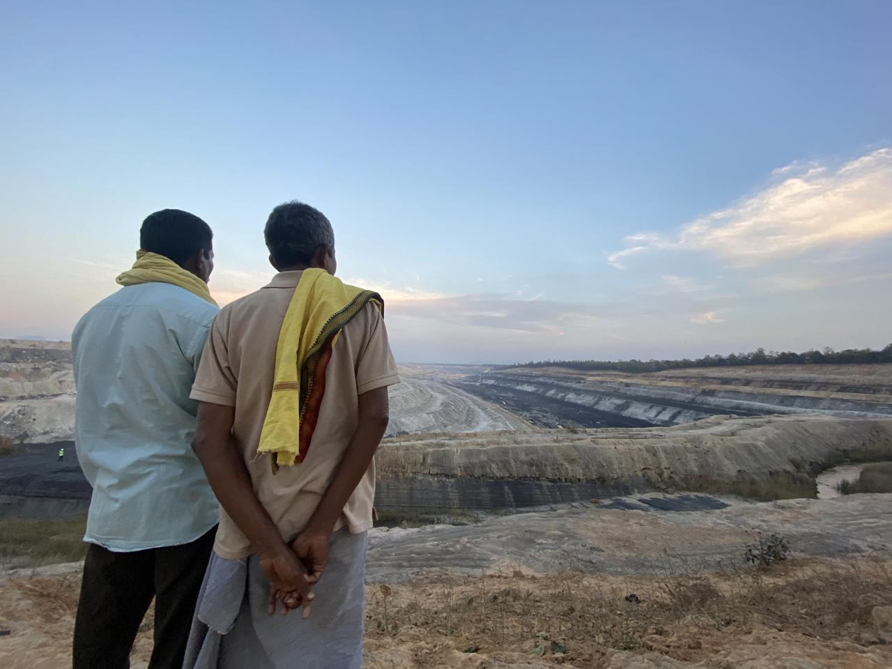 छत्तीसगढ़ के उत्तरी हिस्से के 70 हज़ार वर्ग किलोमीटर क्षेत्र में फैले हसदेव अरण्य के जंगल में पेड़ों की कटाई जारी है।। तस्वीर- आलोक प्रकाश पुतुल