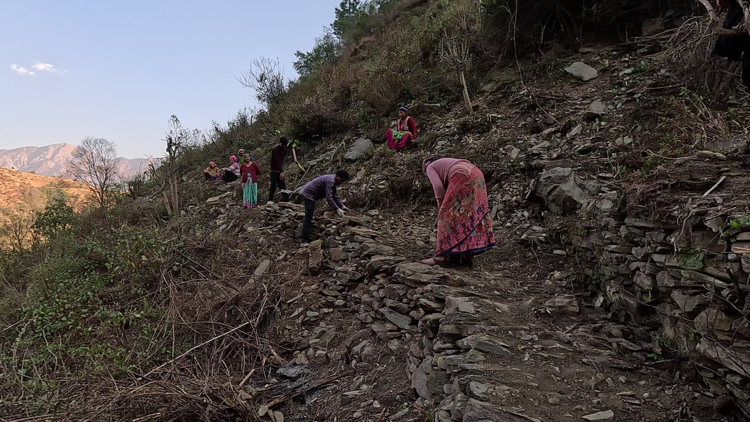 पौड़ी जिले के पोखड़ा ब्लॉक का सुंदरई गांव। तस्वीर- रॉबिन चौहान