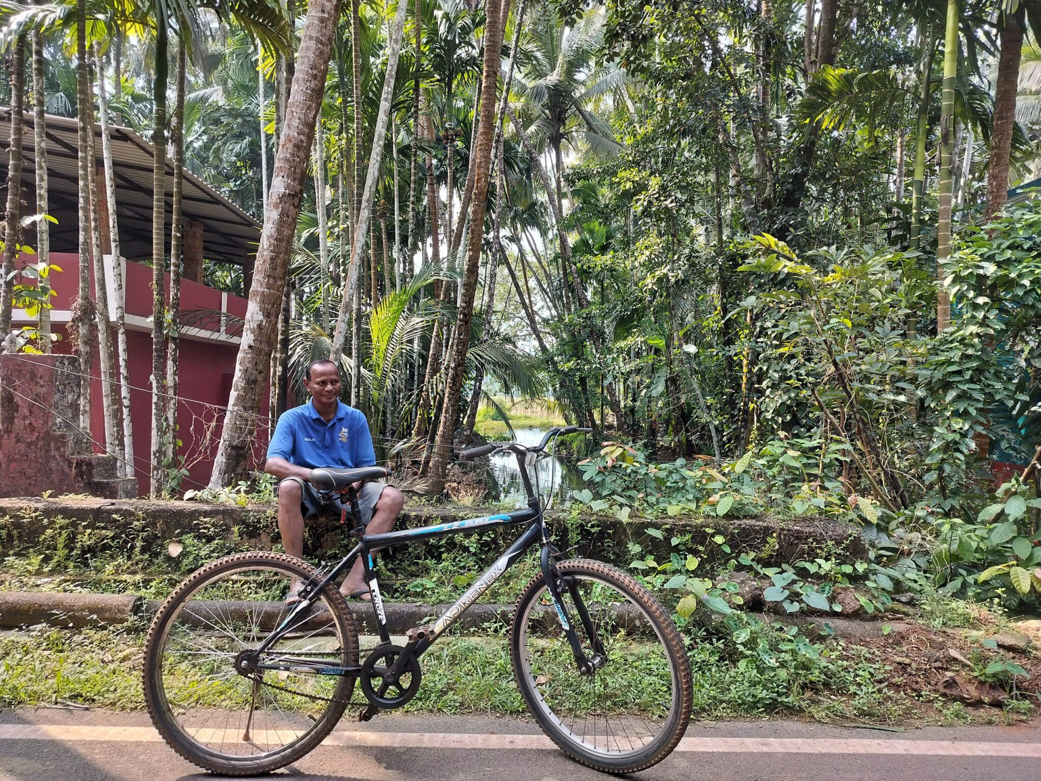 लोलीयेम के निवासी इकोलॉजिकल सेंसिटिव एरिया (ESA) अधिसूचना के सख्त क्रियान्वयन की मांग कर रहे हैं। तस्वीर: सिमरिन सिरूर द्वारा। 